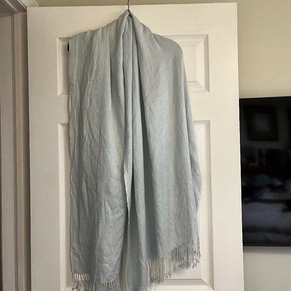 Pashmina - Picture 2 of 4